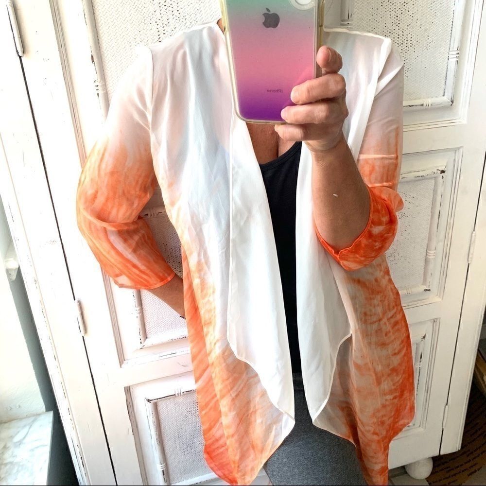 CHICOS FLOWY TIE DYE WRAP